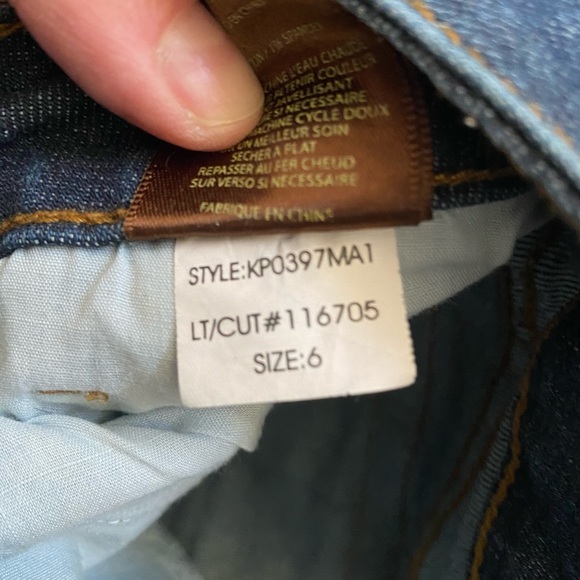 Size 6 KUT Straight/Skinny Jeans - Picture 4 of 9